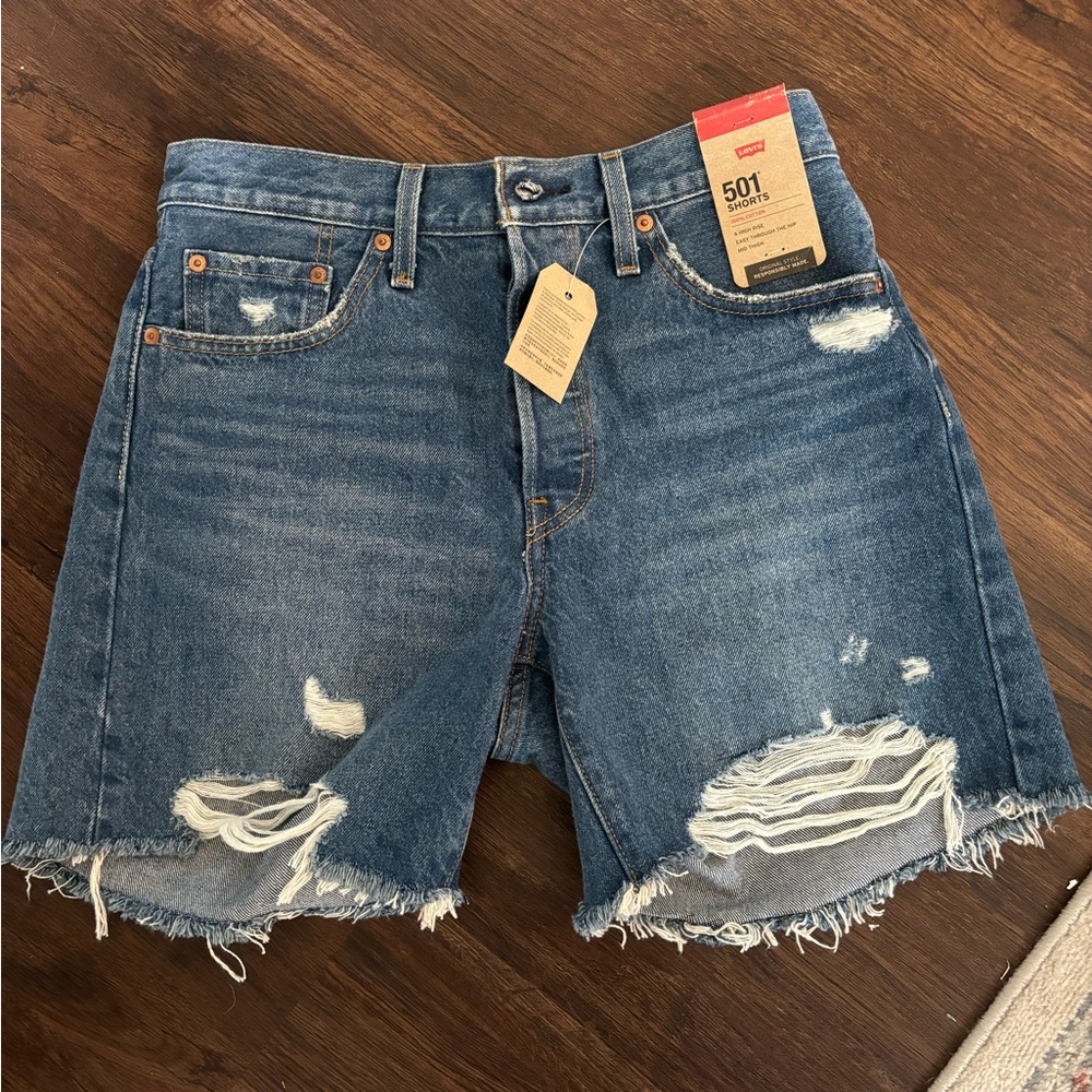 NWT Levi 501 shorts